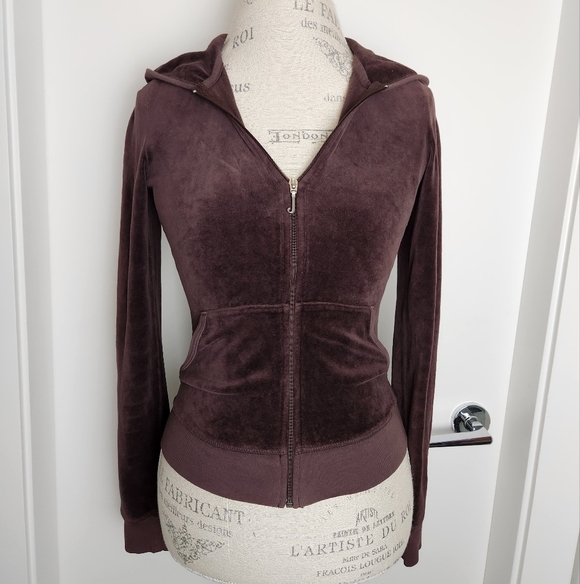 Vintage Juicy Velour Sweatshirt - Picture 13 of 15